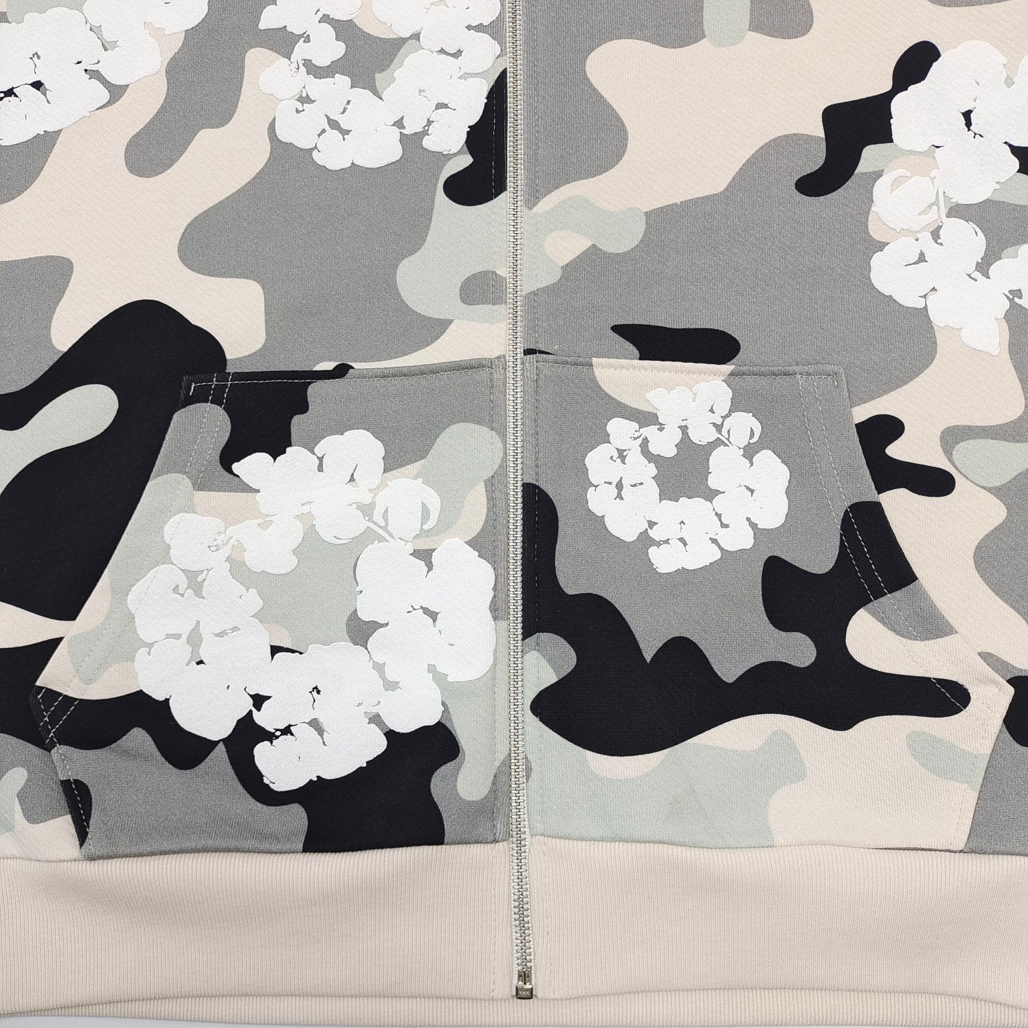 The Cotton Wreath Zip Sweatshirt White Camo