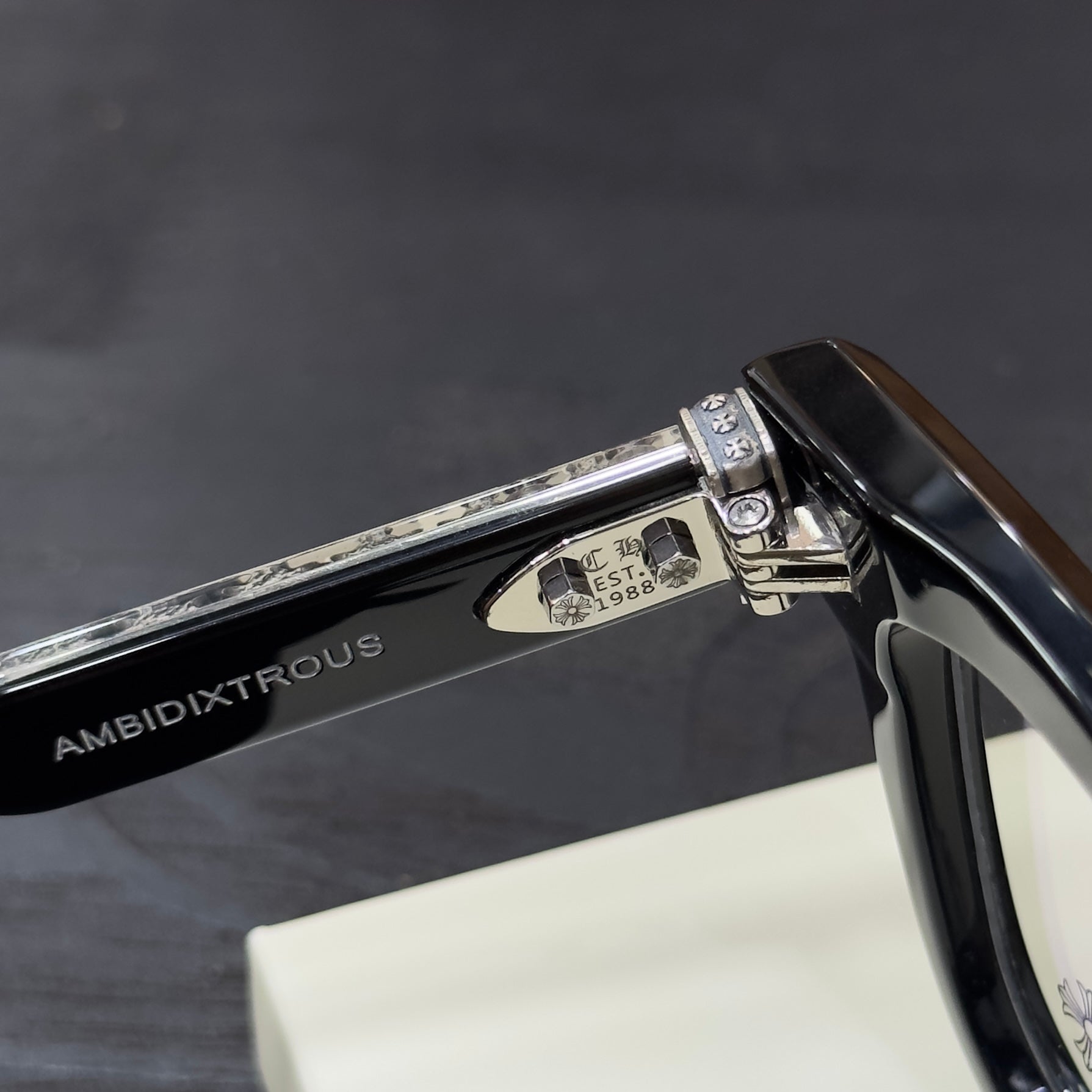 Ambidextrous view 6